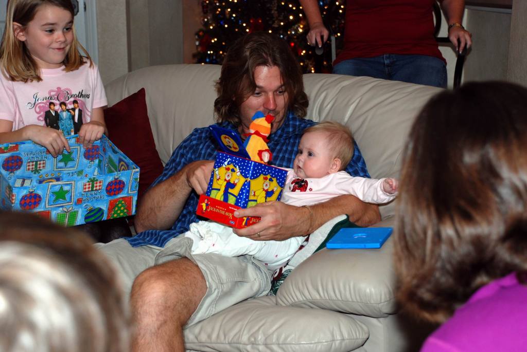 2008/12(Dec)/06(Christmas Eve-Here)/1024x768_2008-12-24-50.JPG